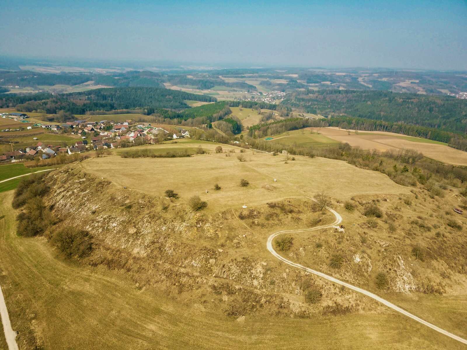 Luftaufnahme der Neubürg
