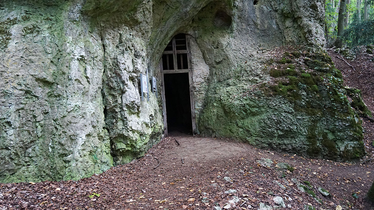 Eingang Frauenhöhle