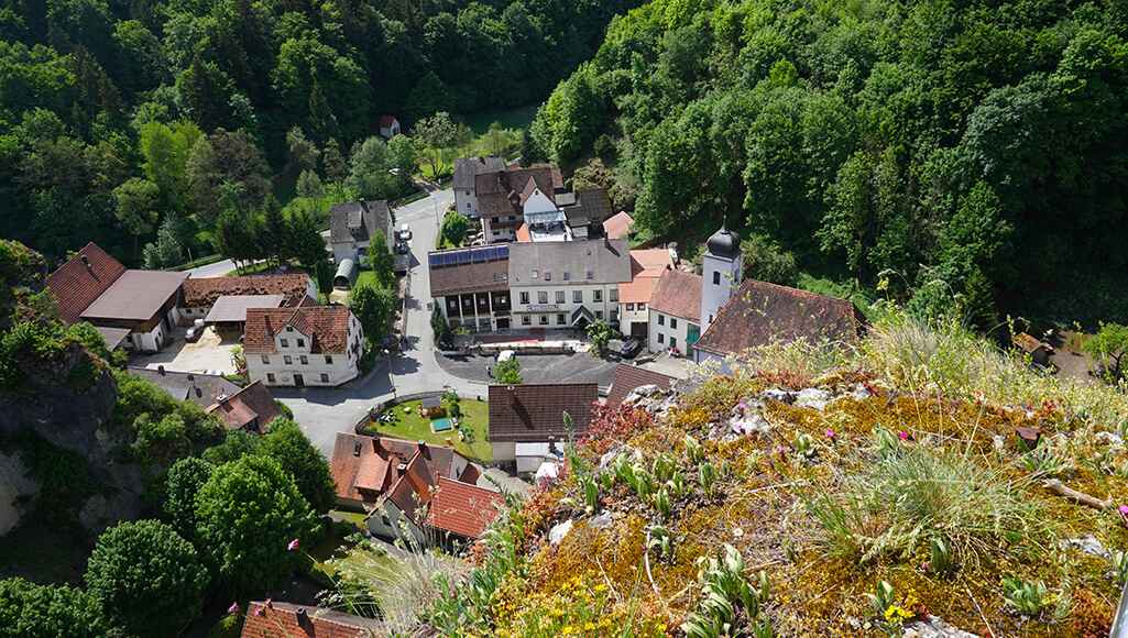 burg obertuechersfeld tiefblick 2 new