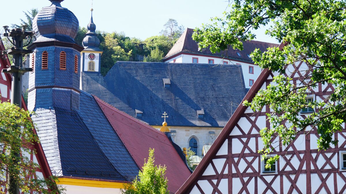 waischenfeld daecher kirche
