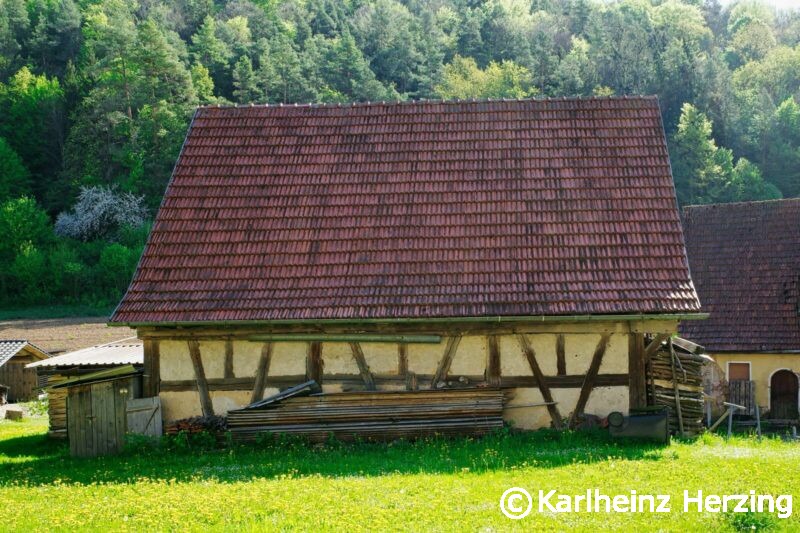 Kleinlesau Tuechersfeld Pottenstein Haselbrunn Hasslach Scheune