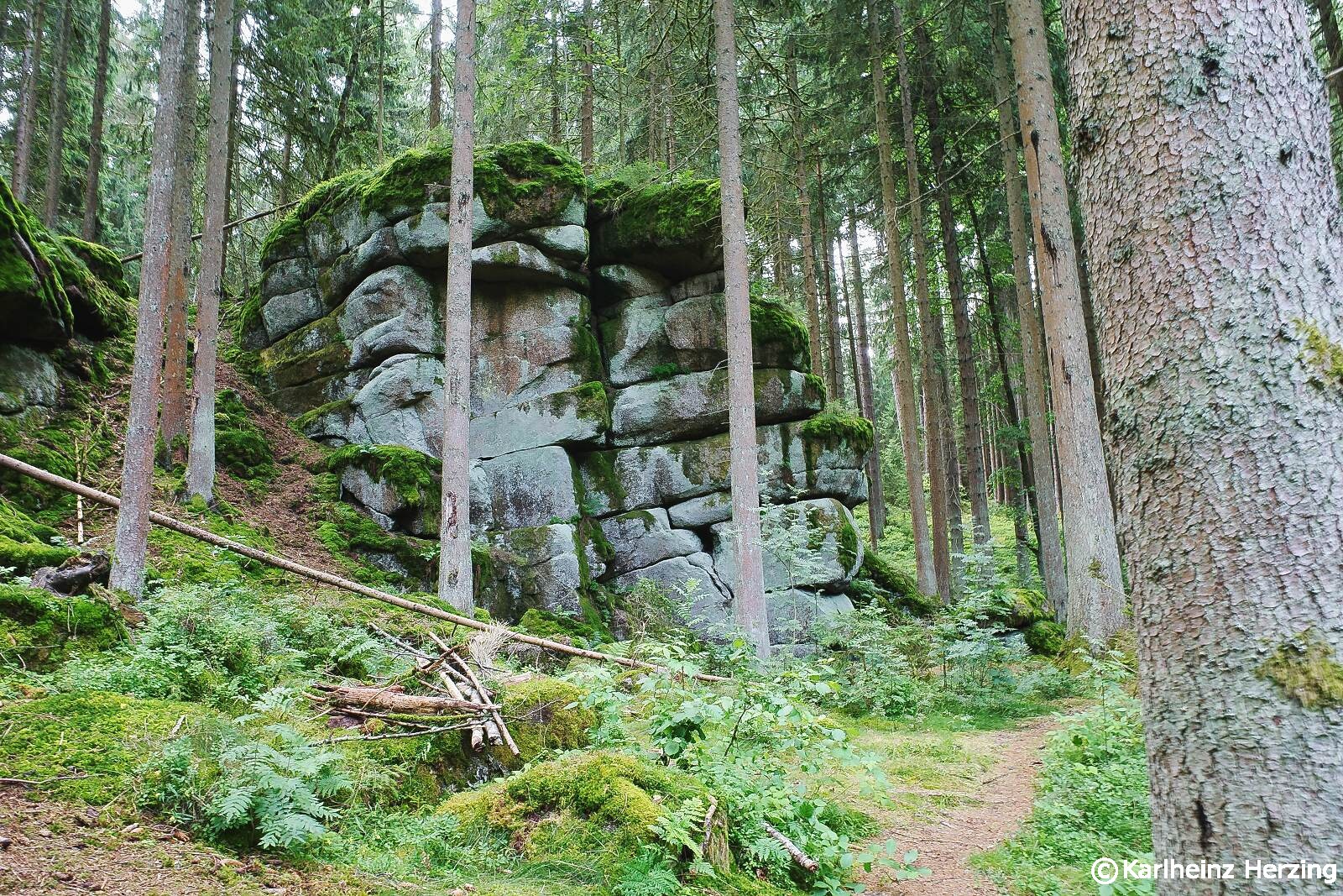 Wollsackverwitterte Felsen