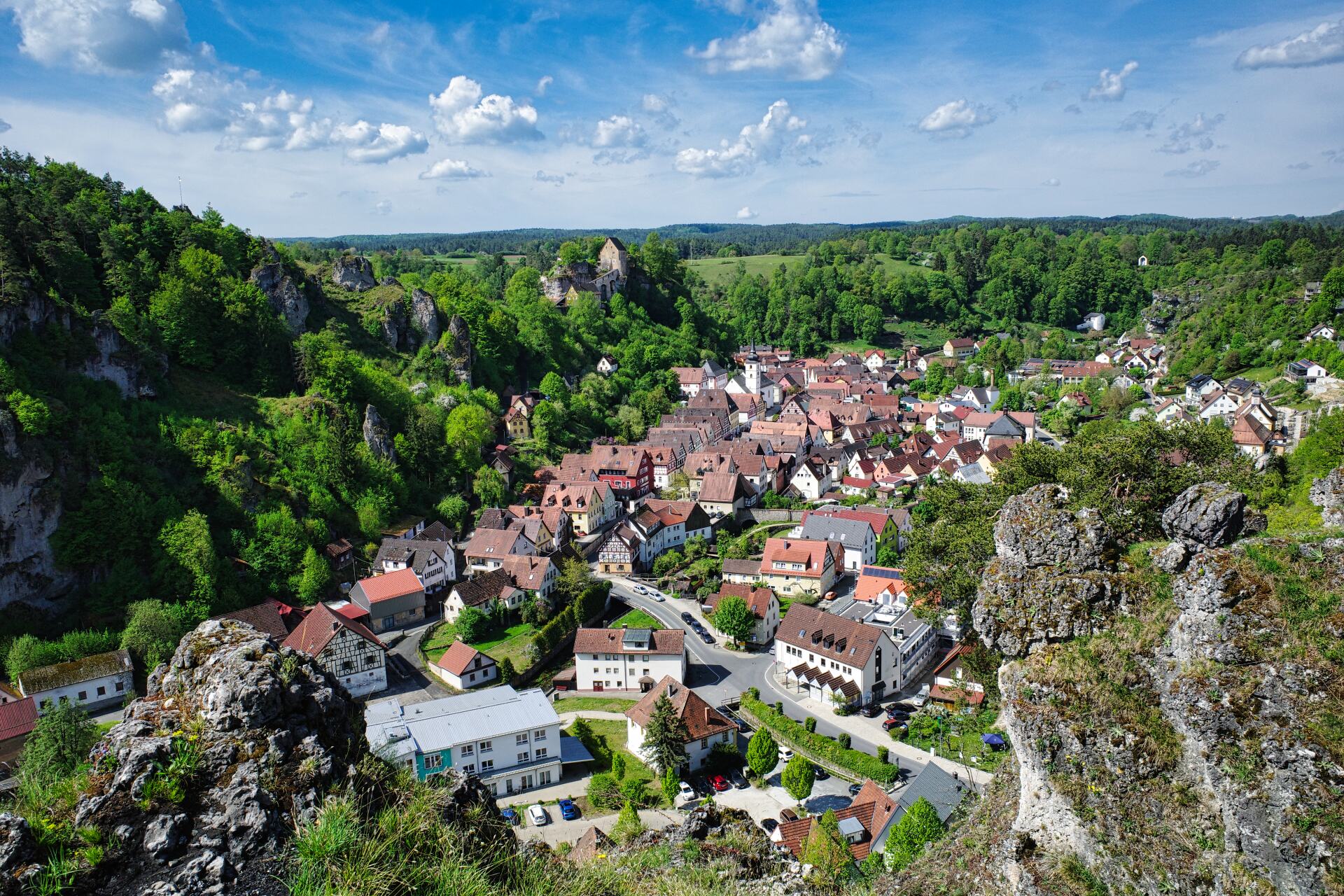 Pottenstein Saengerhaeuschen Puettlachtal Pottenstein Blick 56 KM 296 HM