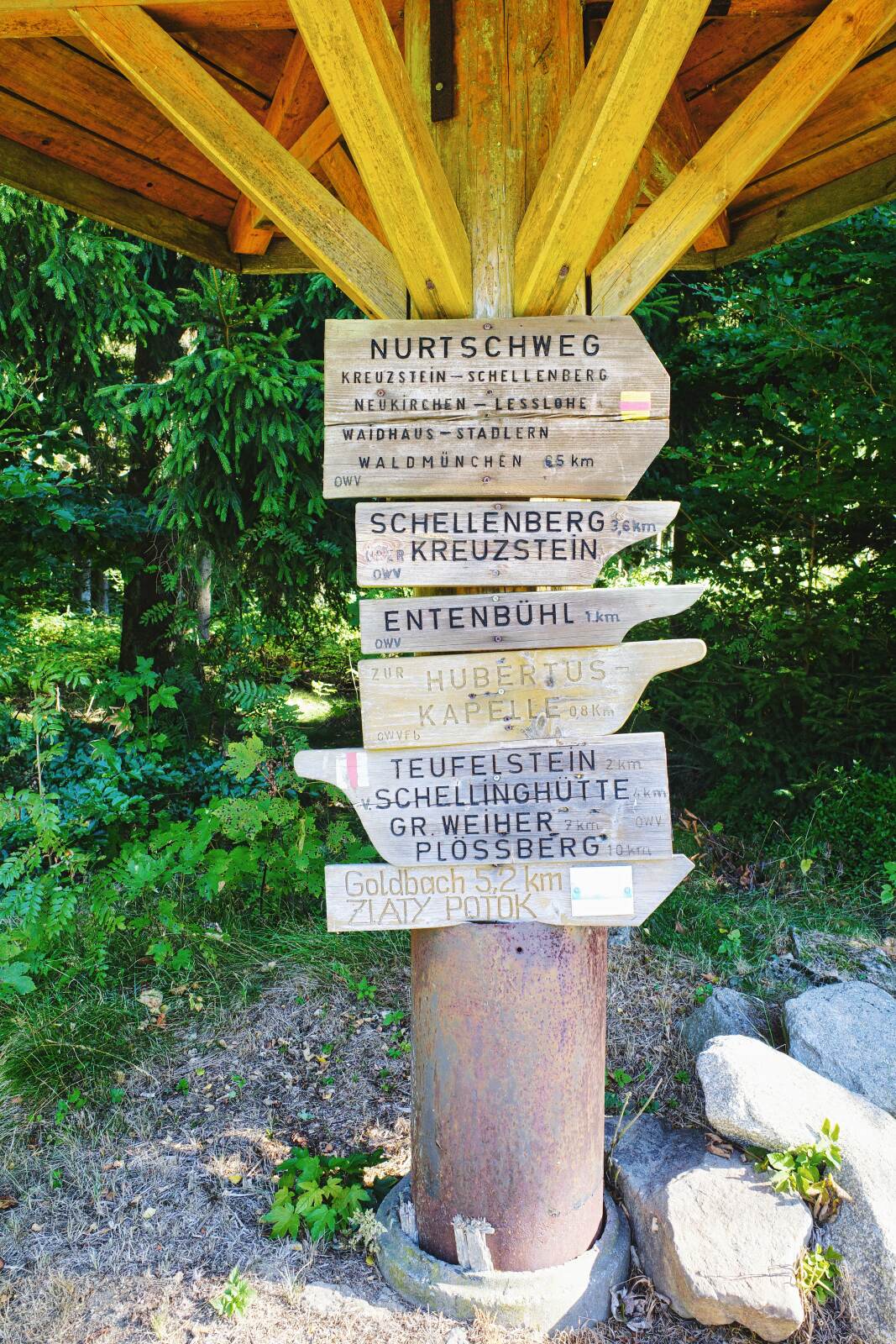 Schilderbaum beim Nurtschweg